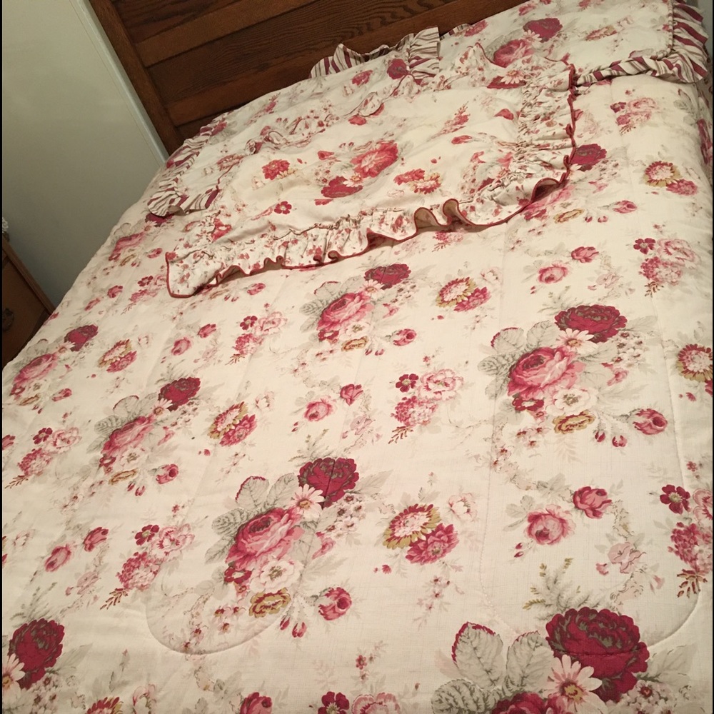 Waverly Norfolk rose comforter and shams